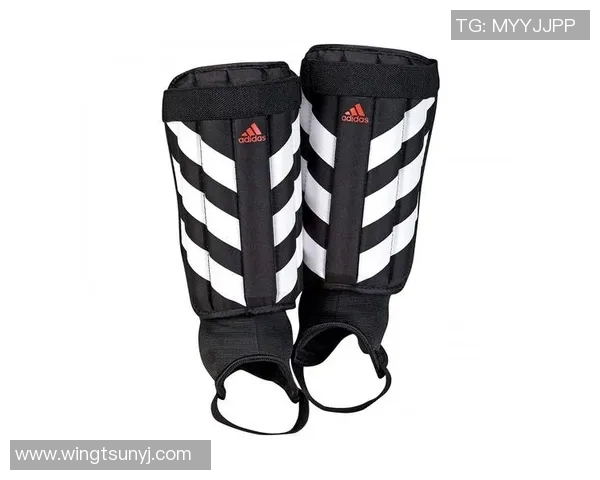 保护双腿的秘密武器足球护踝的重要性与选择指南 保护双腿的秘密武器足球护踝的重要性与选择指南